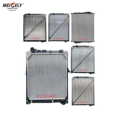 Радиатор грузовой OE 9425000903 9425001503 9425000603 Подходит для Mercedes-Benz MP2/MP3